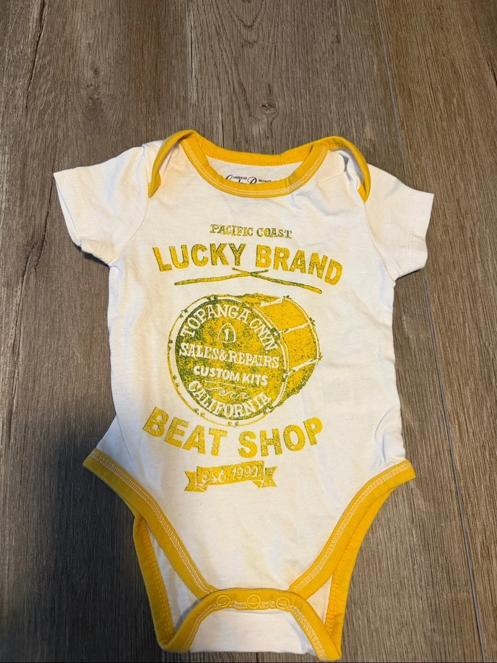 Lucky Brand Baby Bodysuit Set — Green, Yellow, Gray & White
